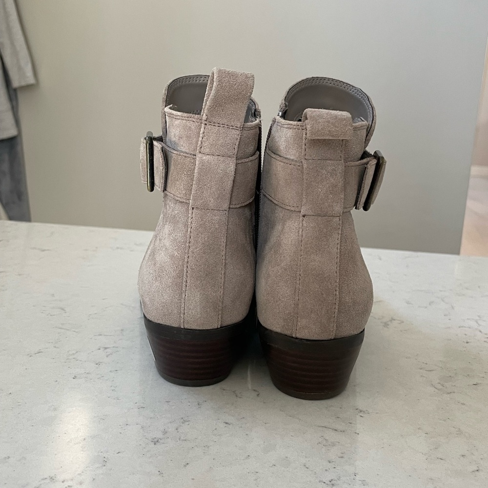 Suede booties - Picture 5 of 5
